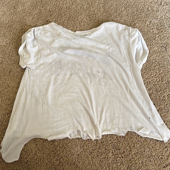 Wildfox Boxy Cropped Graphic Tee - Picture 2 of 2